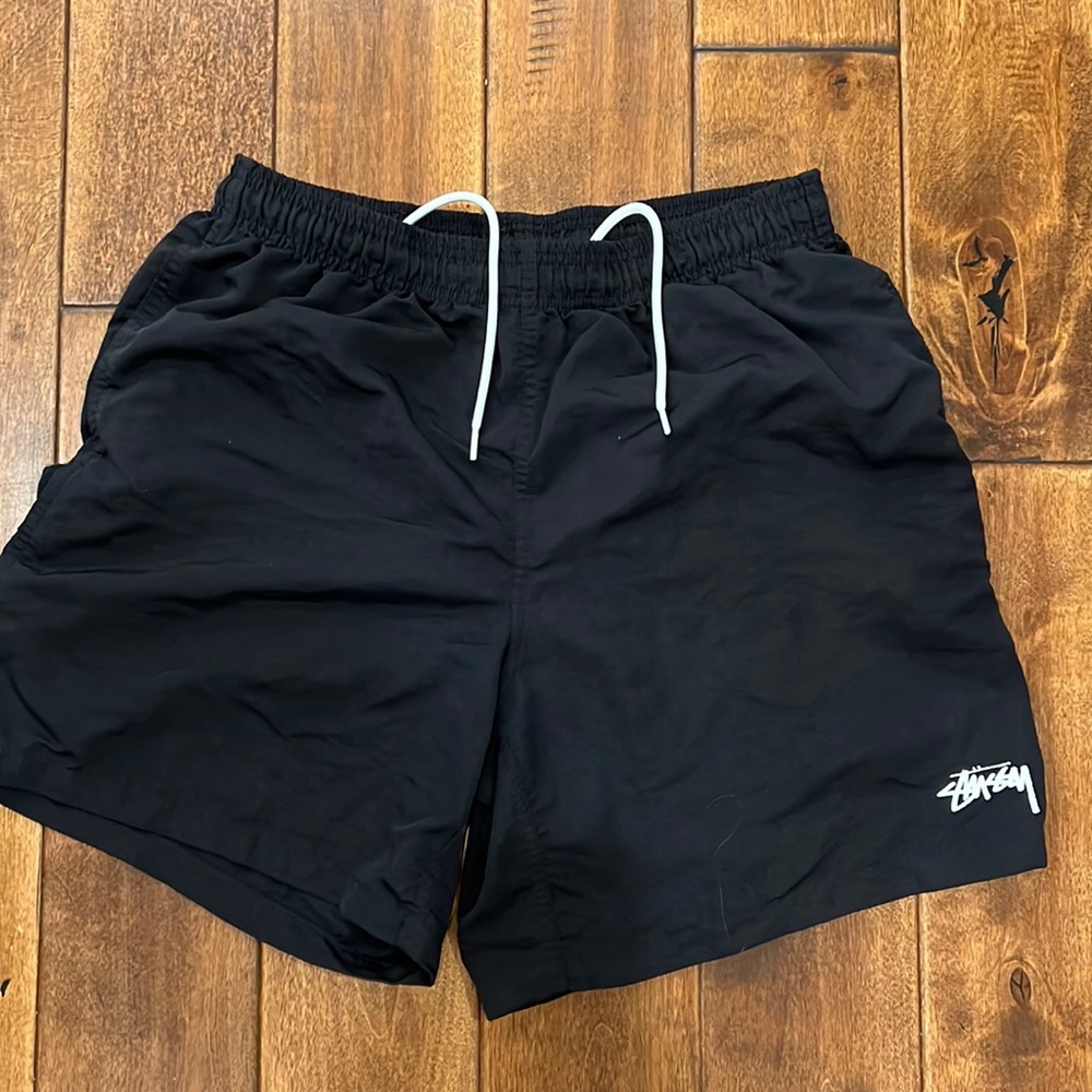 Men’s stussy shorts